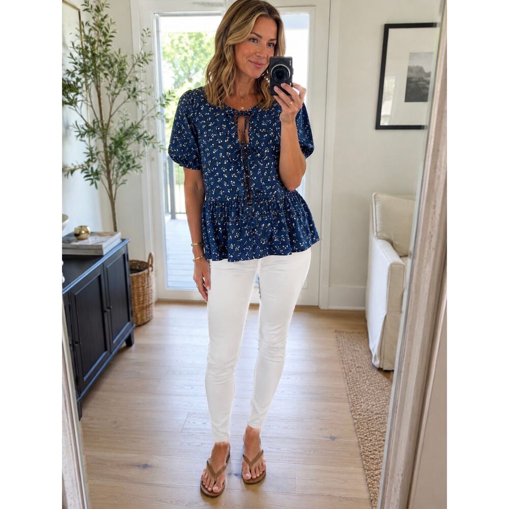 GILLI Ellie Tie Front Blouse NEW SMALL